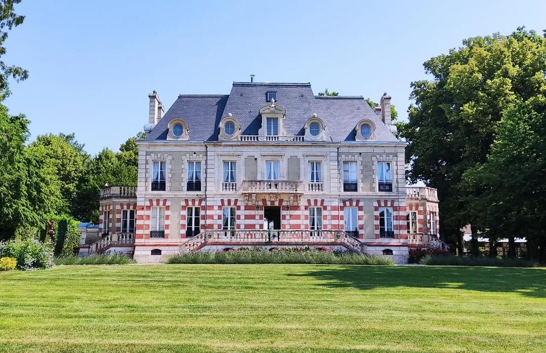 Château de Saint Germain du Plain-1