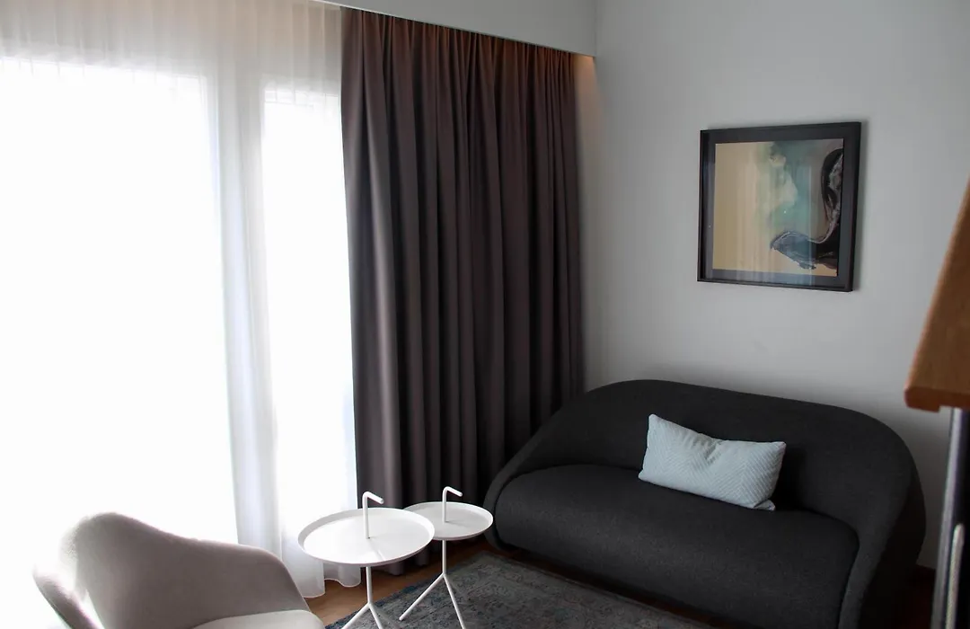 Hotel Berg By Keflavik Airport-1