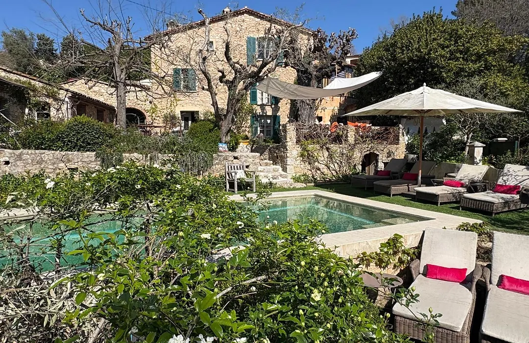 Les Rosees-1