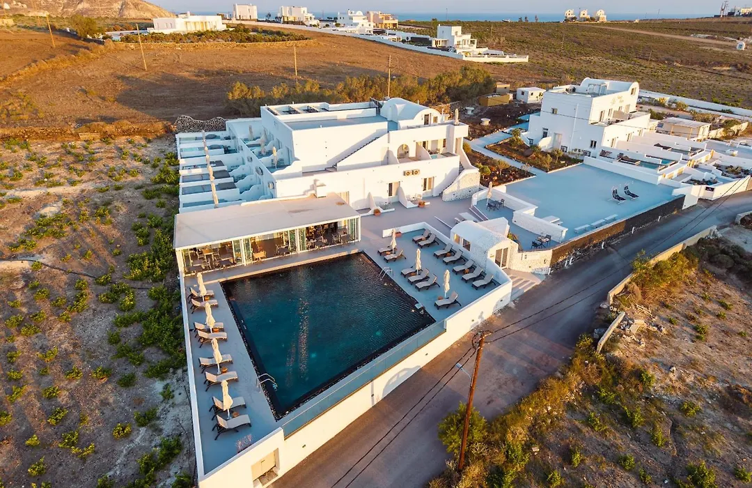 Serenità Luxury Suites-1