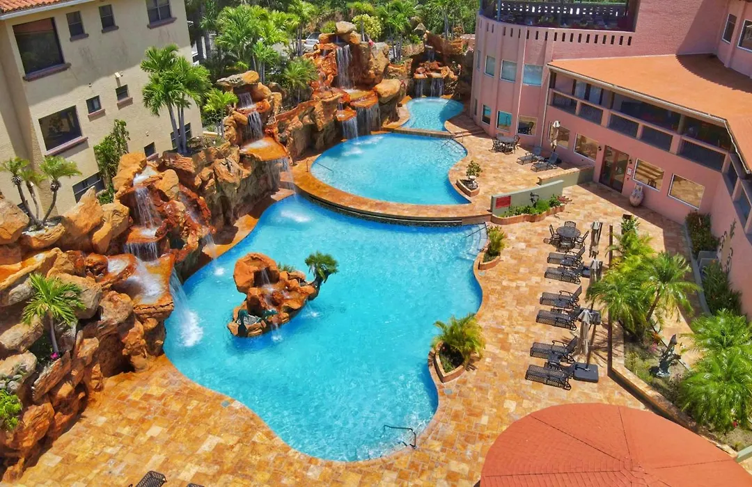 Clarion Suites Roatan At Pineapple Villas-1