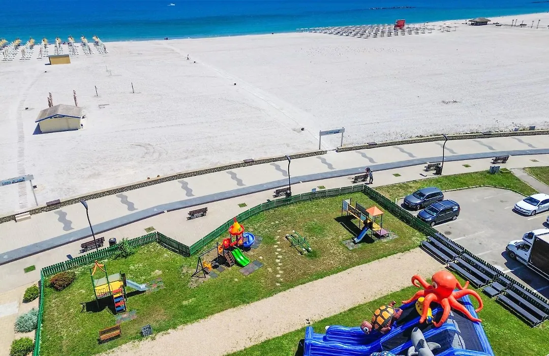 Complex Modern Mamaia-1