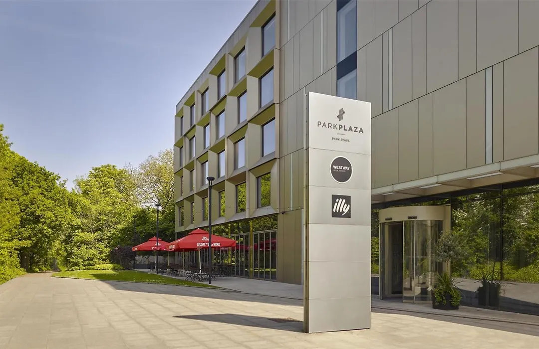 Park Plaza London, Park Royal-1