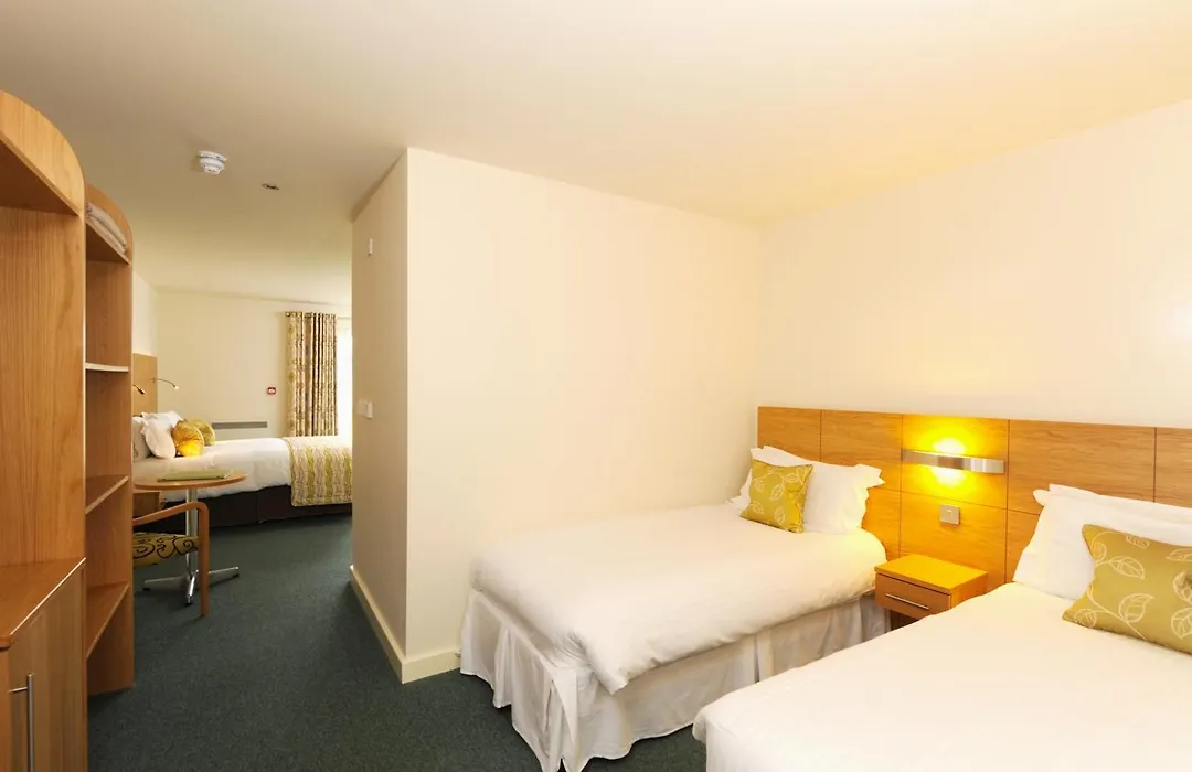 Croyde Bay Hotel Or Self Catering-1