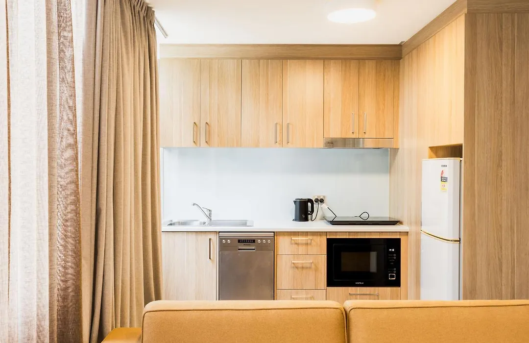 Statesman Hotel-1
