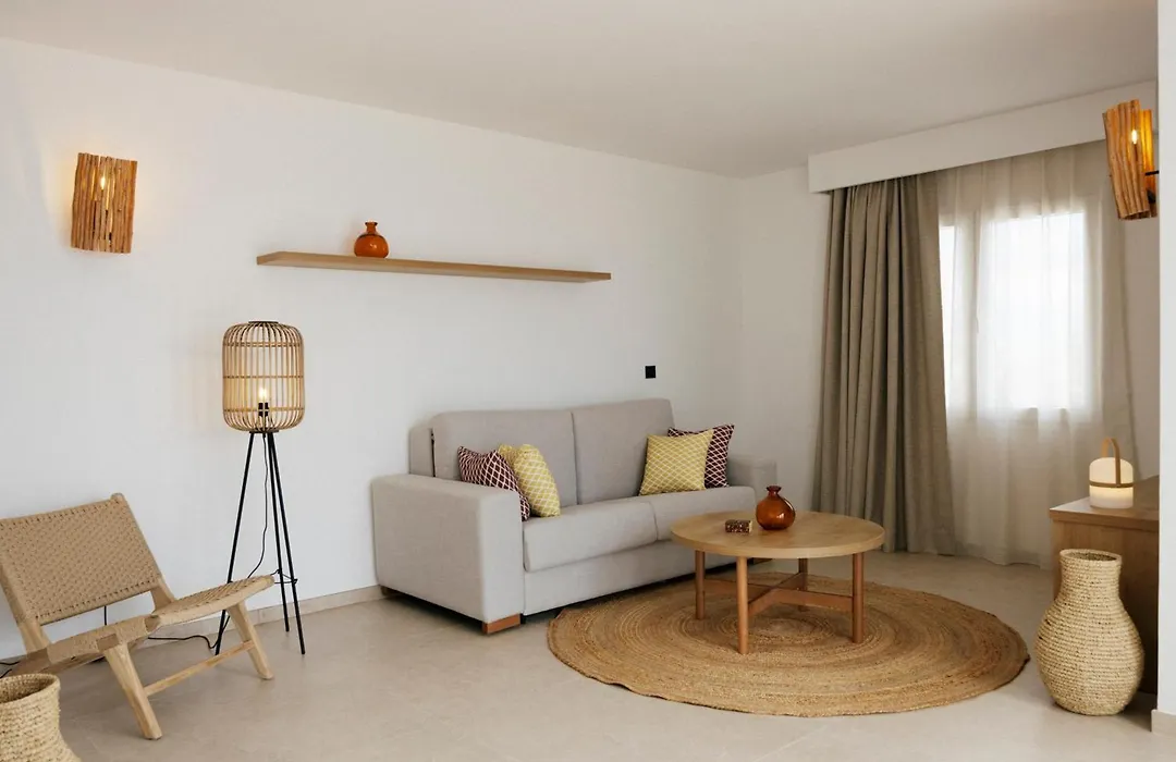 Caramelo Marina Calan Bosch - Adults Only-1