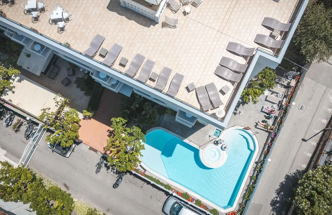 Hotel La Pergola-1