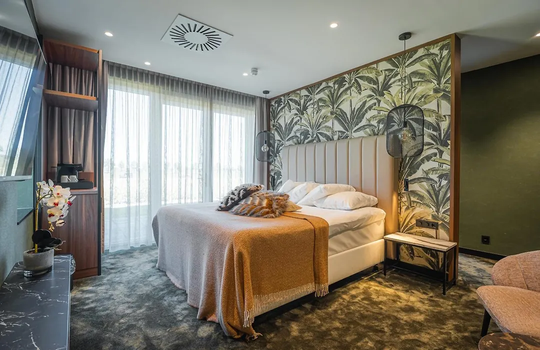 Van der Valk Hotel Emmen-1