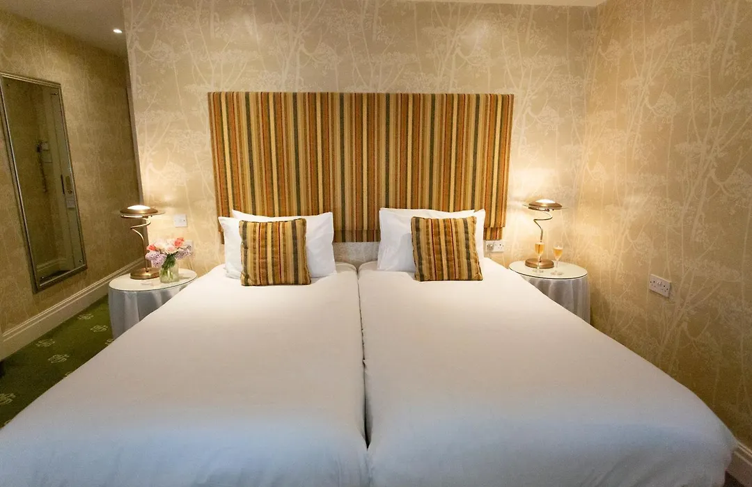 Gibbon Bridge Hotel-1