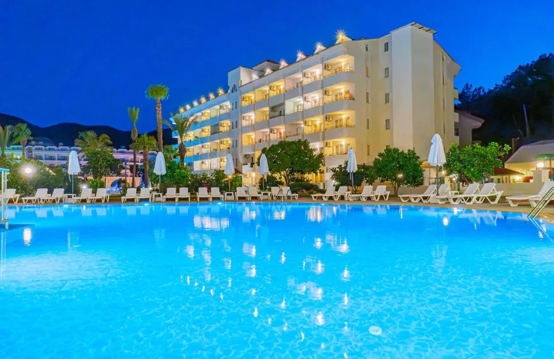 Club Pineta Hotel-1