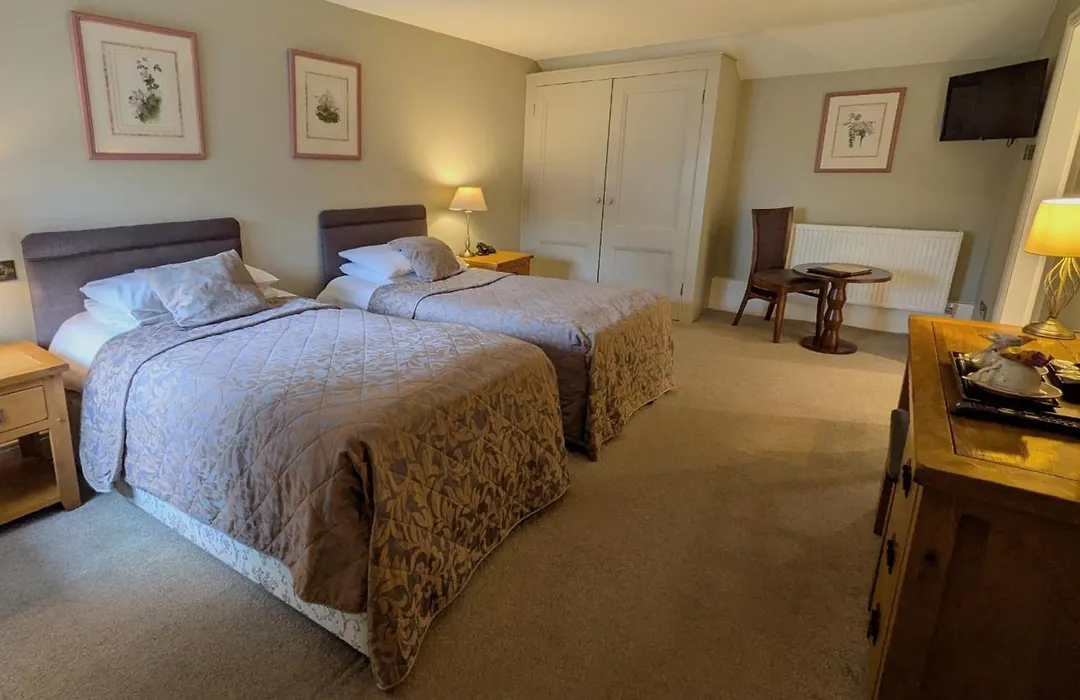 The Plough Inn & Restaurant-1