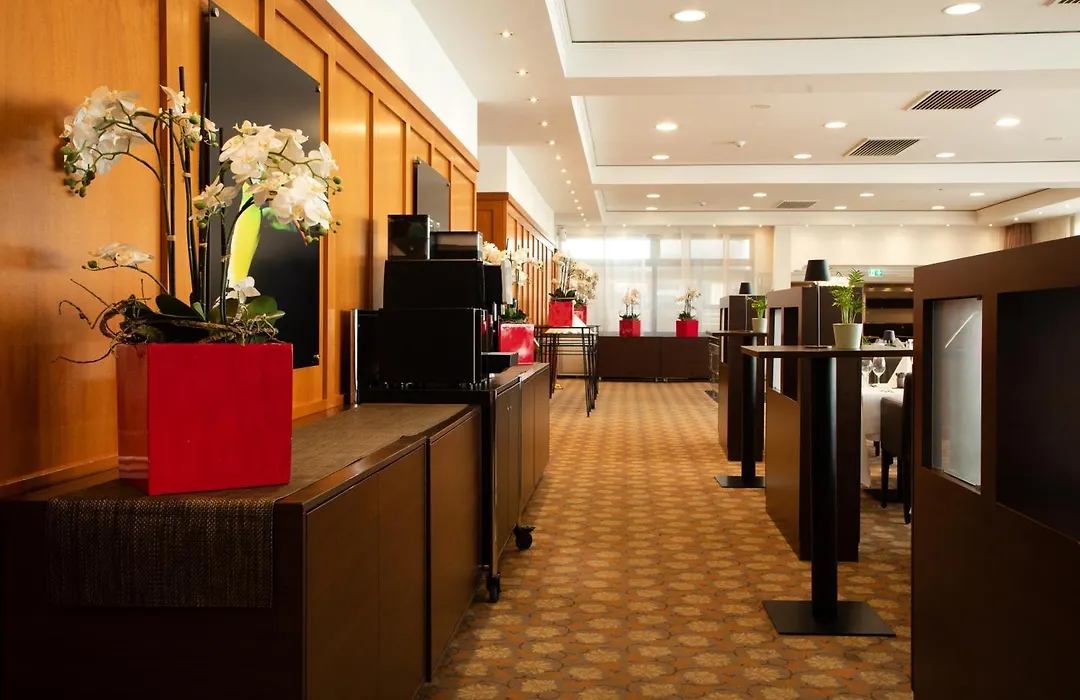 H4 Hotel Frankfurt Messe-1