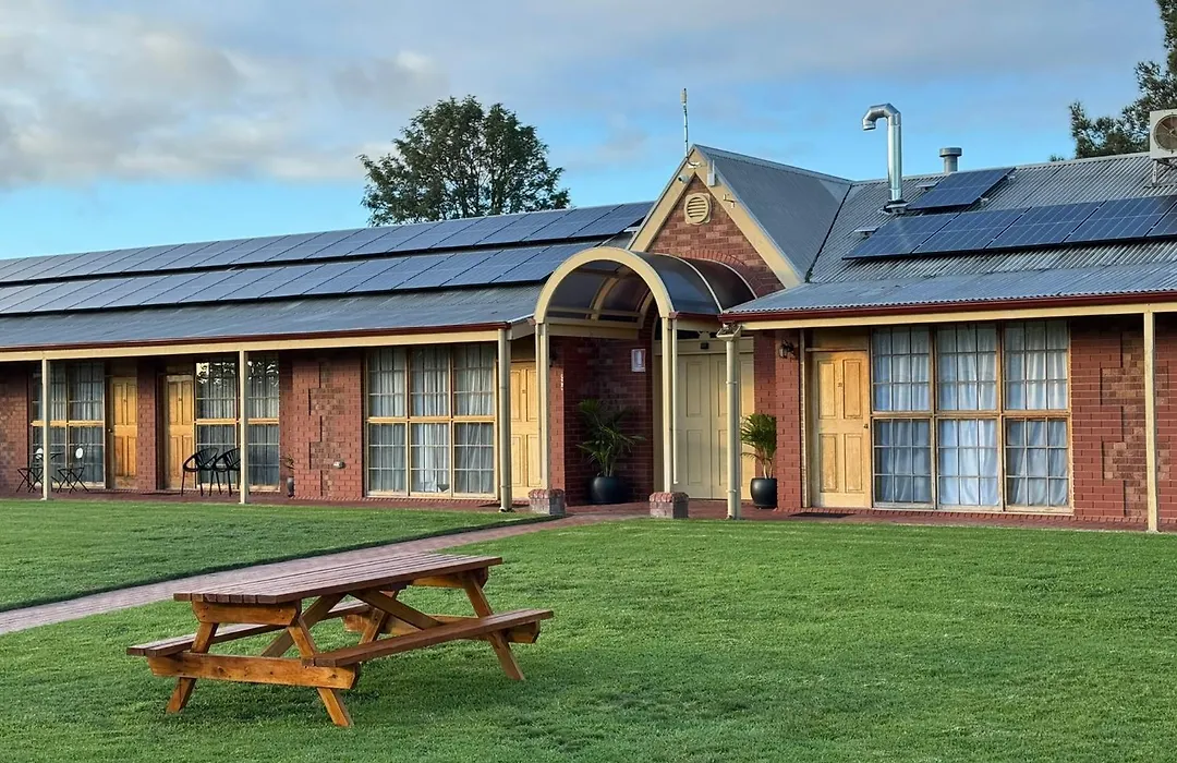 Coonawarra Place Motor Inn-1
