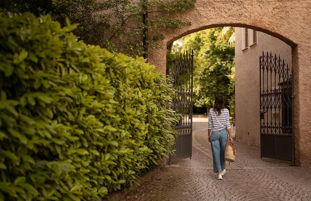 Hotel Weingut Stroblhof-1