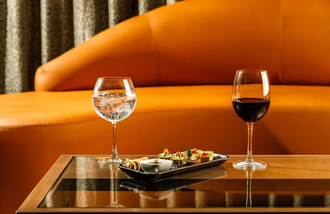 Crowne Plaza Manchester Airport By Ihg-1