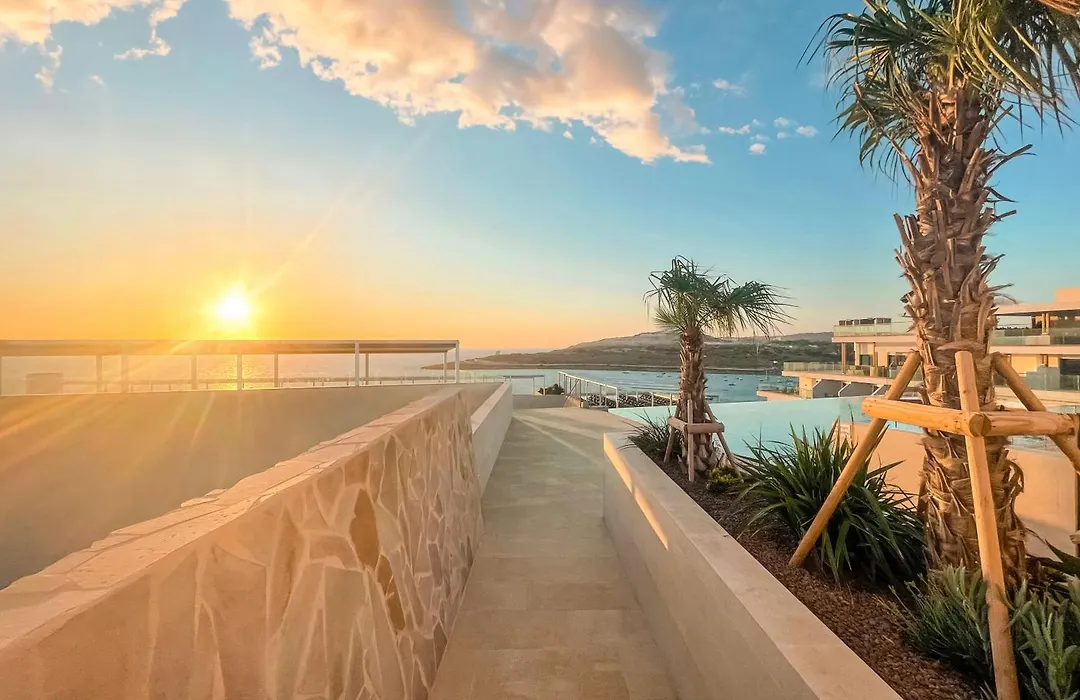 Qawra Palace Resort & Spa-1
