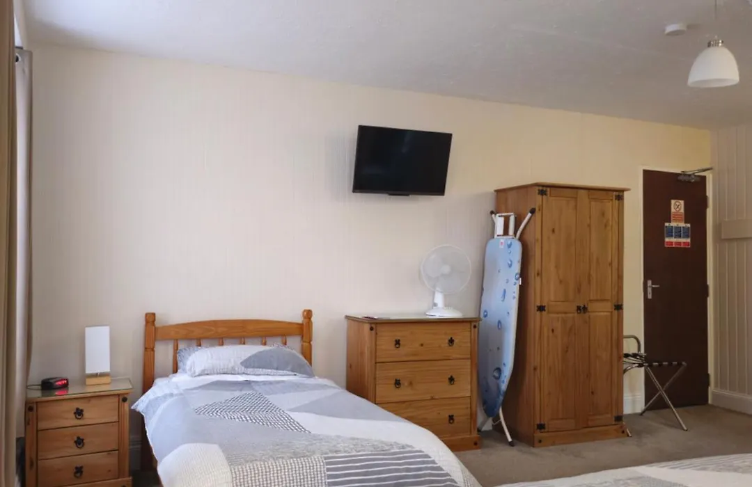 The Queens Inn-1