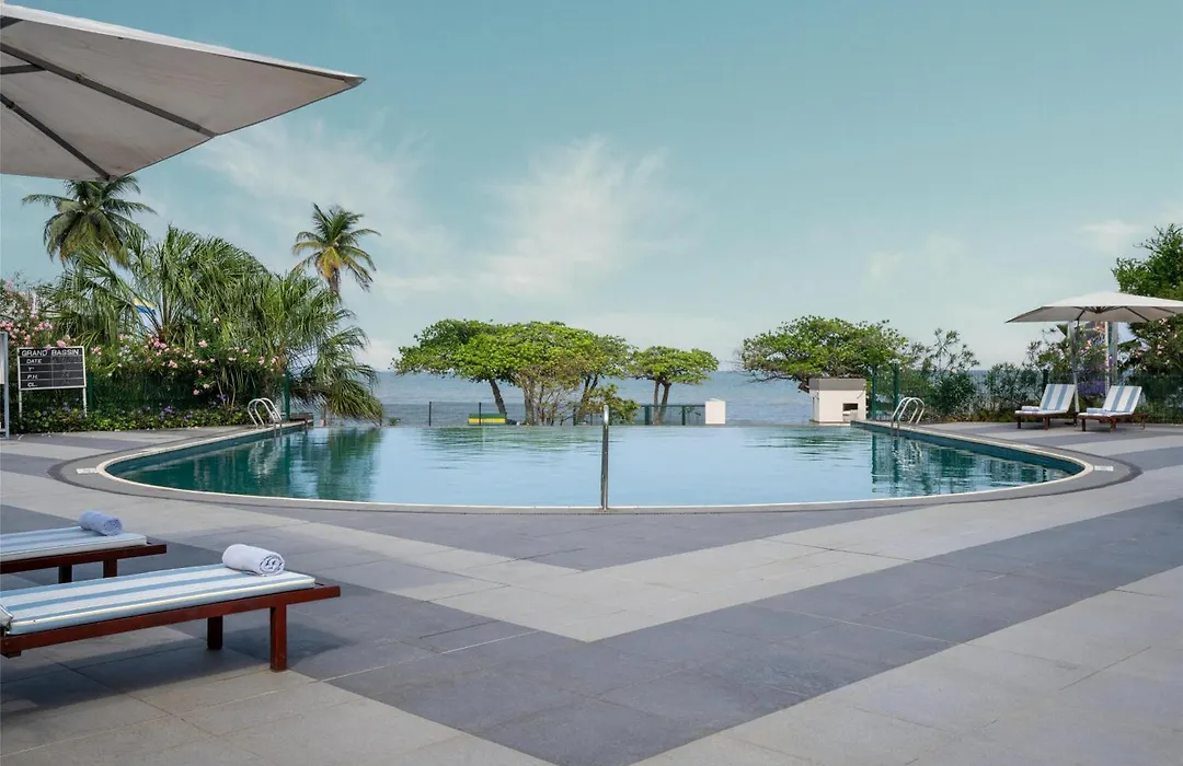 Park Inn By Radisson Libreville-1