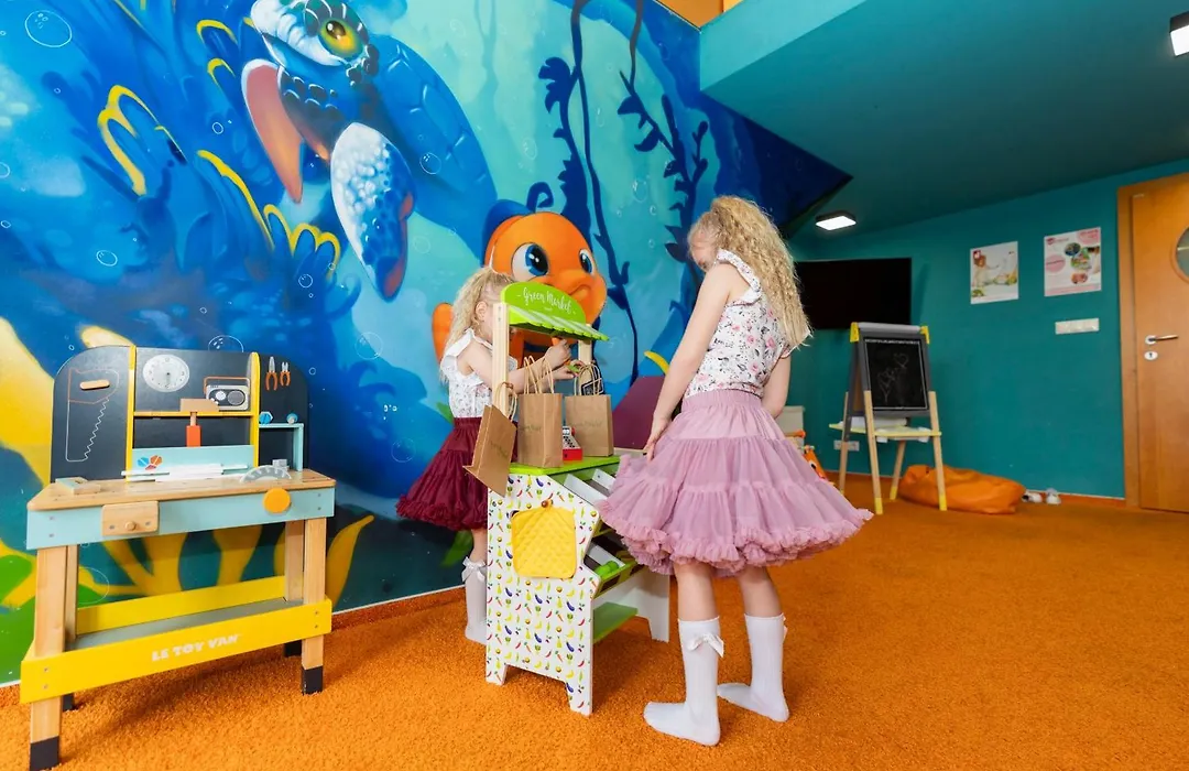 Hotel Aquacity Seasons-1