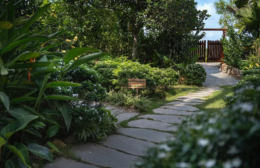 Coco Island Resort Ninh Binh-1