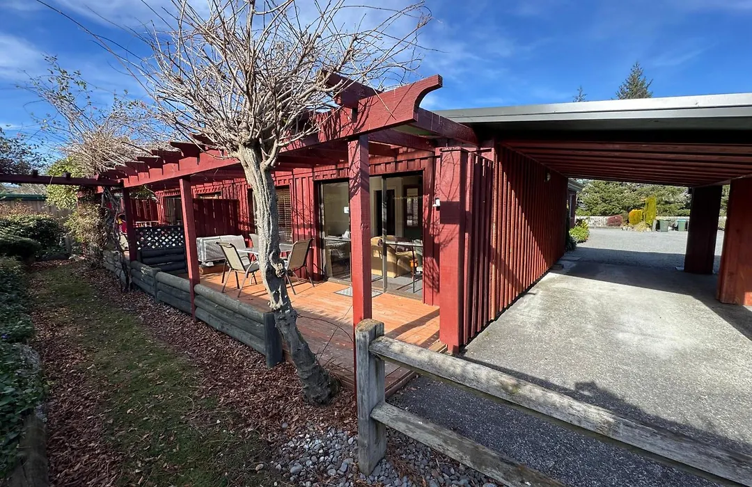 Alpine Springs Motel-1