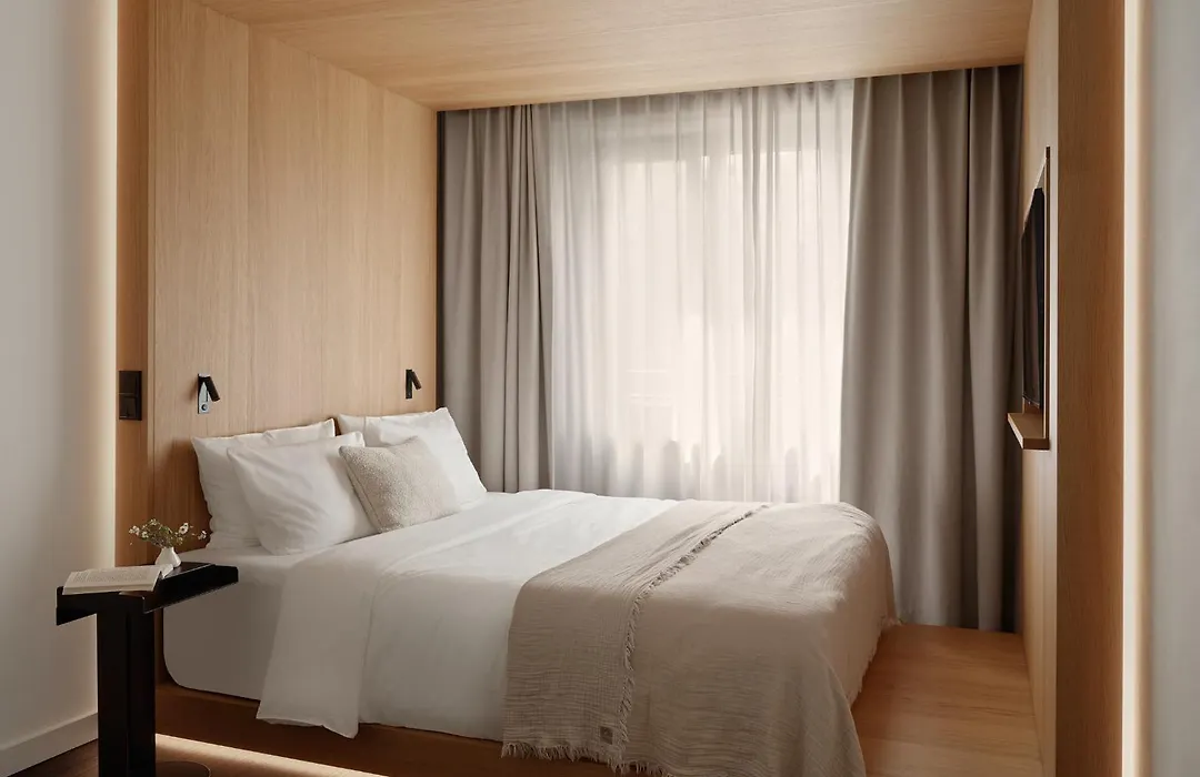 HOtello Schwabing-1