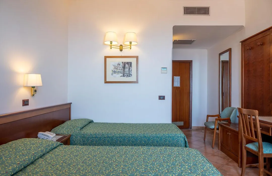 Hotel Montana-1