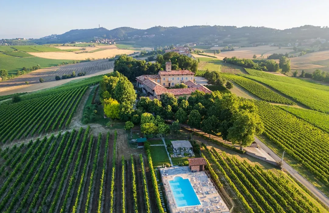 Relais Castello Di Razzano-1