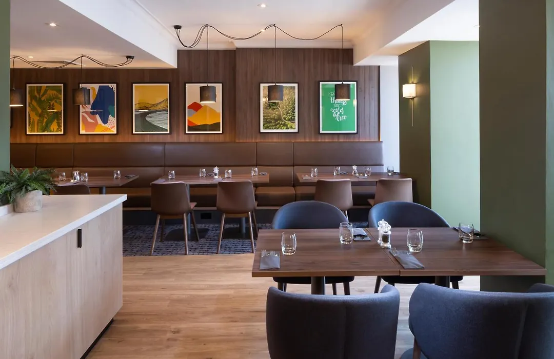 Holiday Inn Farnborough By Ihg-1