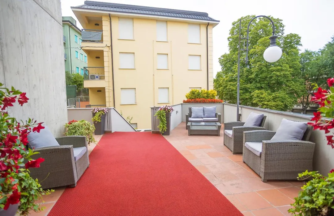Hotel Ferrari-1