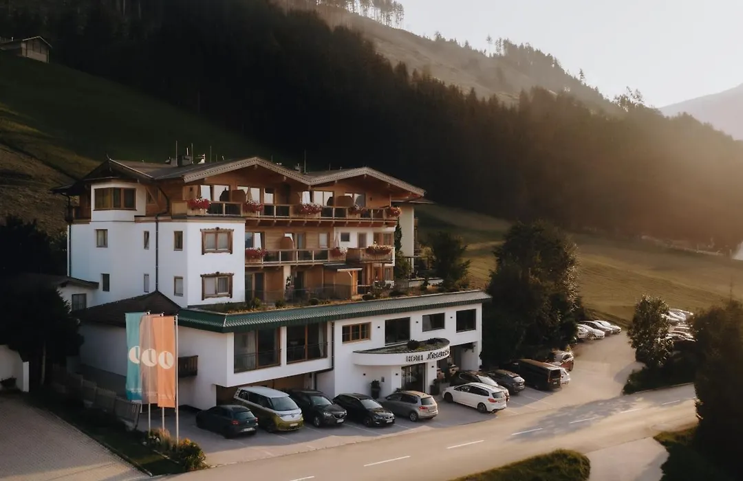 Ferienhotel Jörglerhof-1