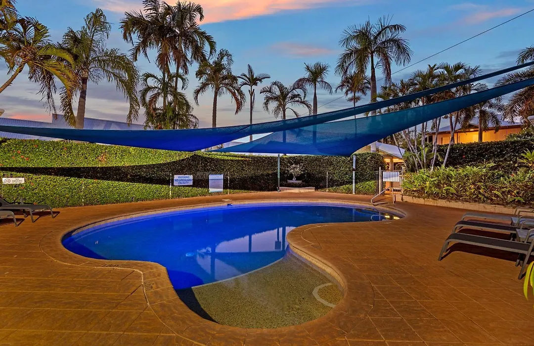 Cable Beachside Villas-1