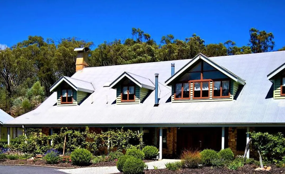 Girraween Country Inn-1