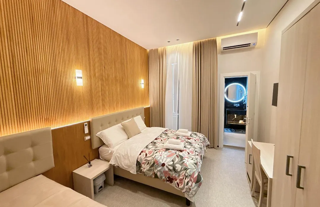 Luxe Roma-1