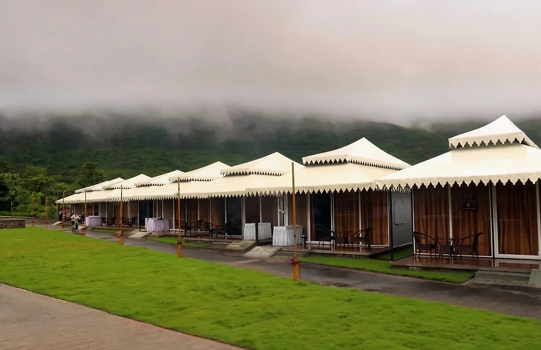 Mountain Shadow Resort-1