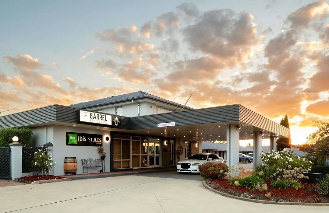 Ibis Styles Orange-1