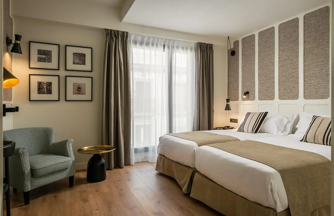 Hotel Barcelona Catedral 4 Sup-1