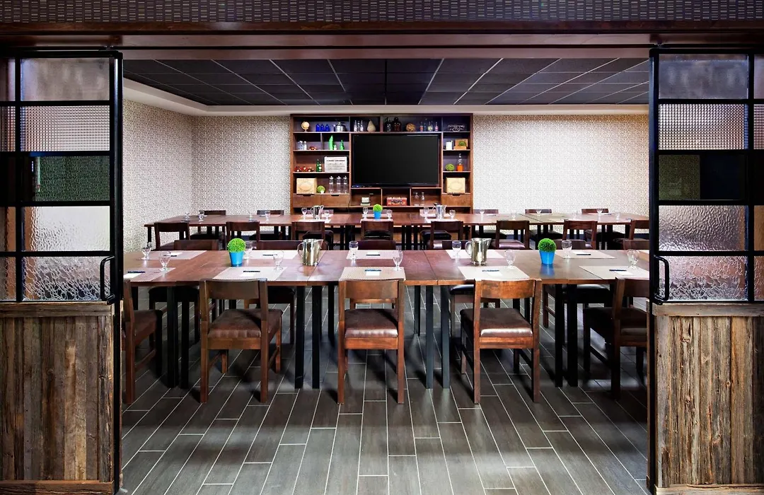 Four Points By Sheraton Edmundston Hotel & Conference Center-1