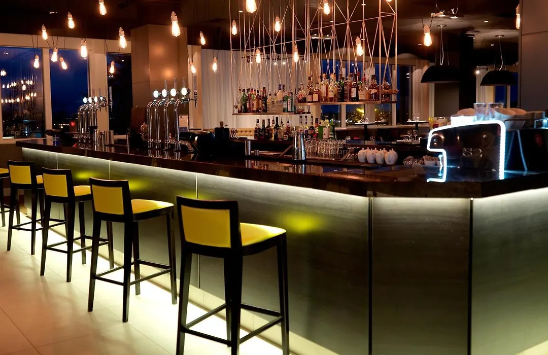 Crowne Plaza Chester By Ihg-1