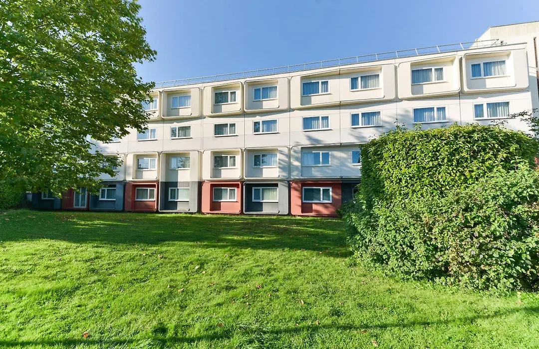 Golden Tulip Roissy Saint Witz-1