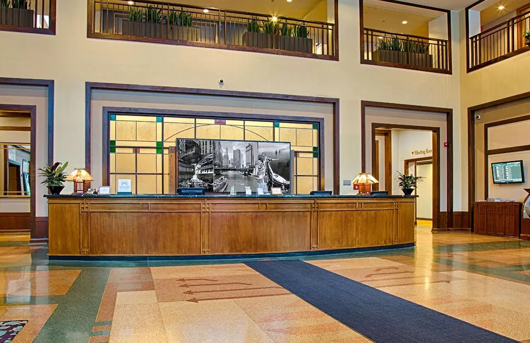 Embassy Suites By Hilton Chicago O'Hare Rosemont-1