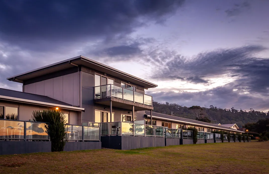 Beachfront Bicheno-1
