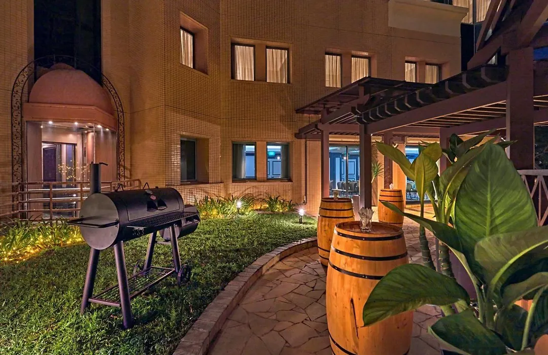 Vibe Hotel Singapore Orchard-1