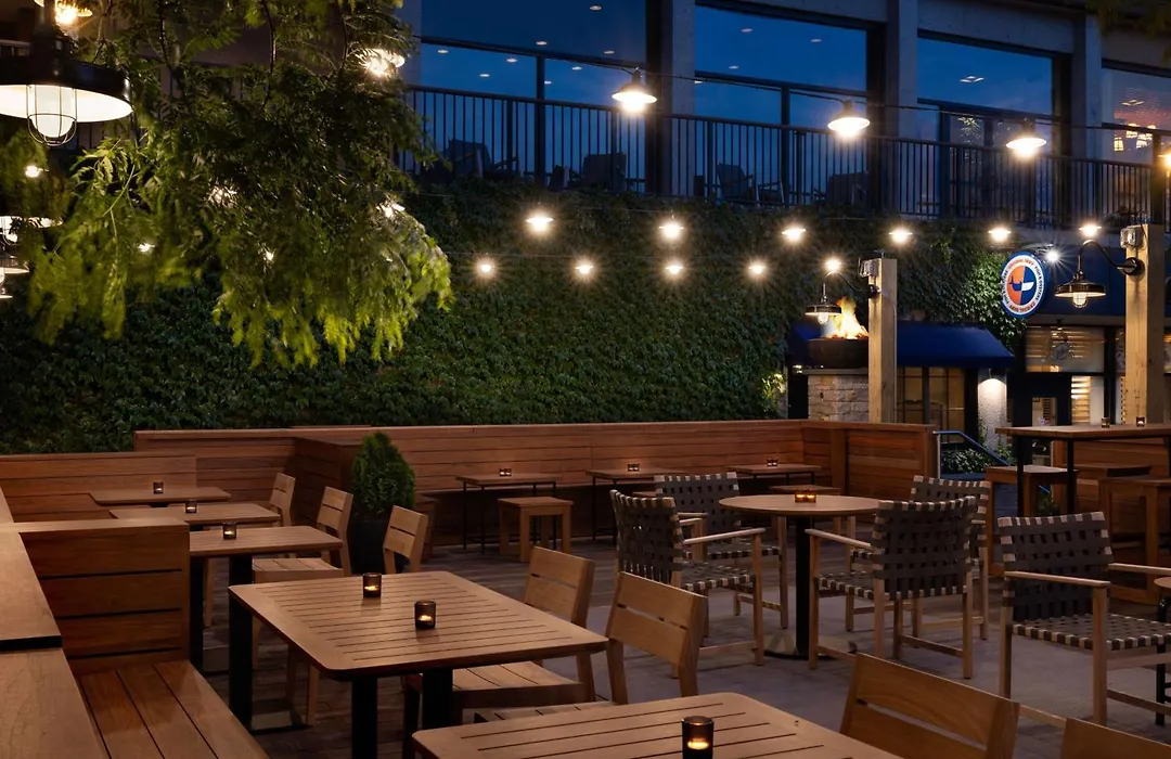 Hotel Champlain Burlington, Curio Collection By Hilton-1