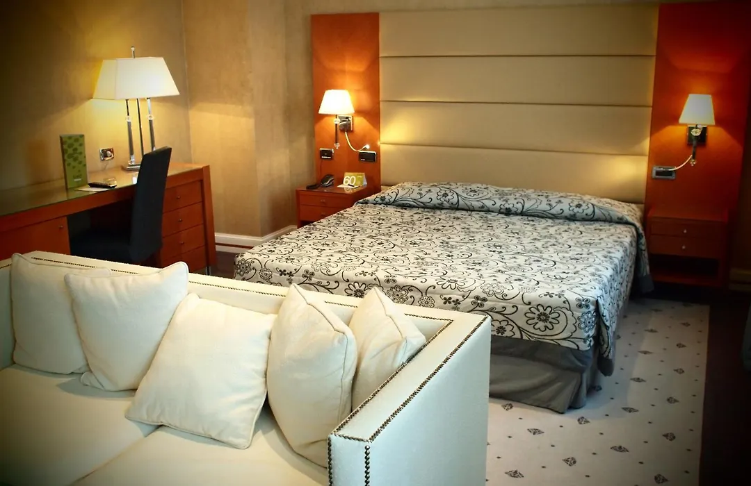 Hotel Perusia-1