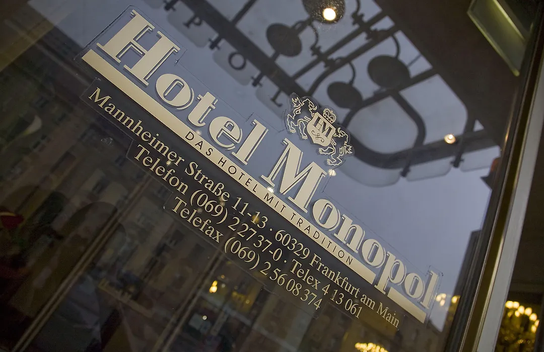 Hotel Monopol - Central Station-1