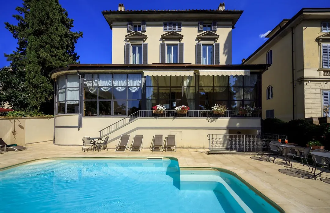 Hotel Villa Carlotta-1