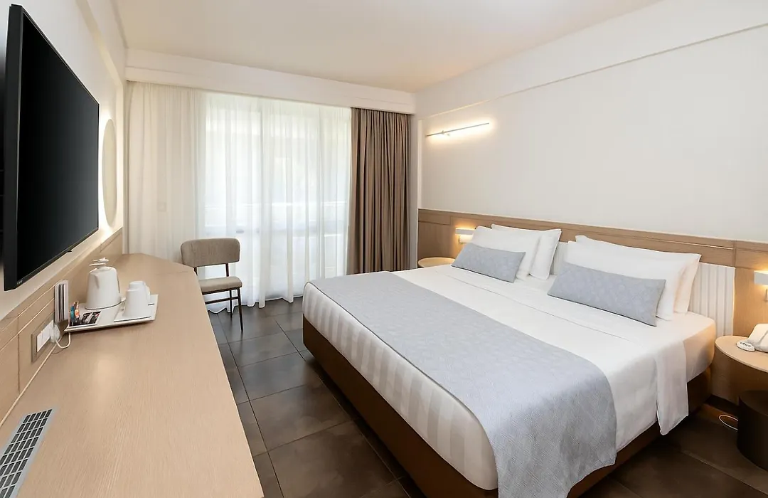 Thalassa Beach Resort & Spa (Adults Only)-1