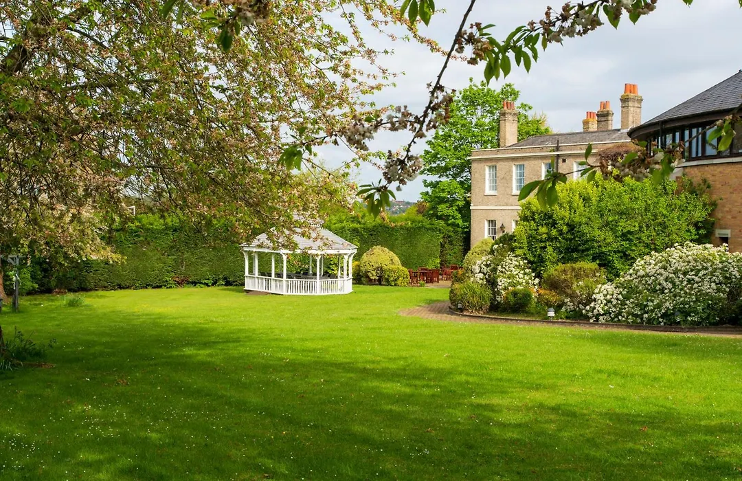 London Chigwell Prince Regent Hotel, BW Signature Collection-1