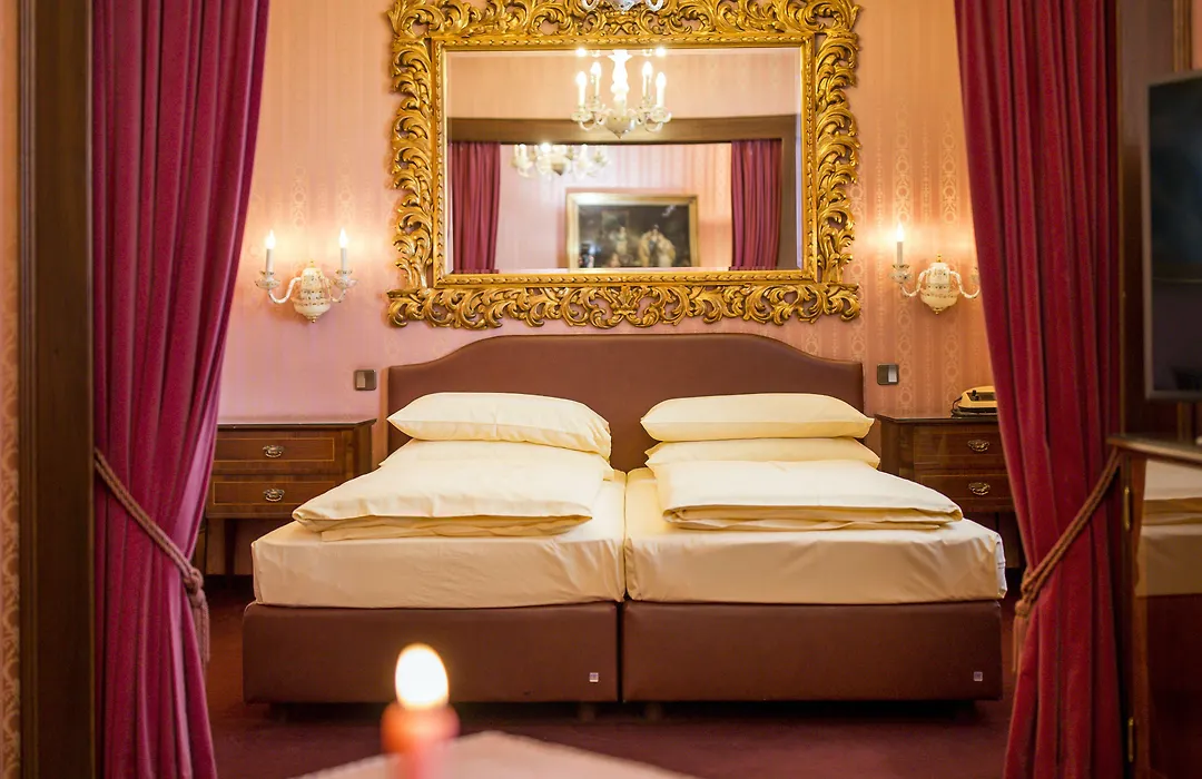 Hotel Palais Porcia-1